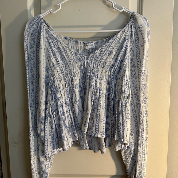 True Craft Blue and White Textured Top - Picture 2 of 4